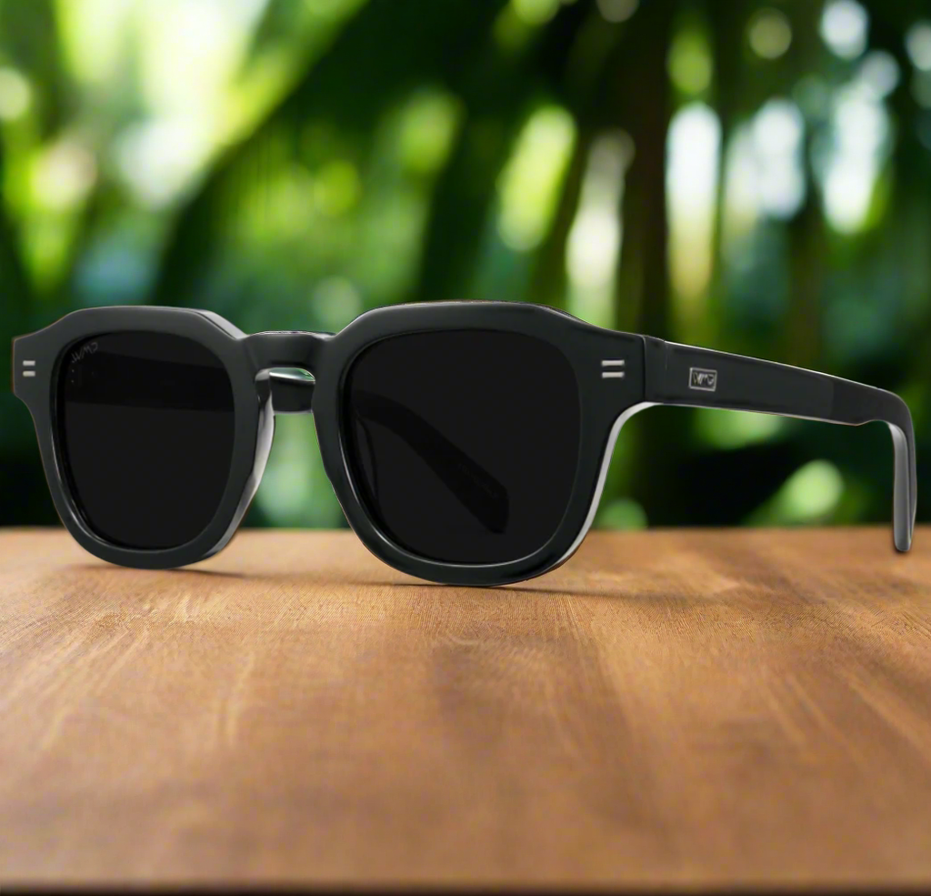 Nelson Black Lens