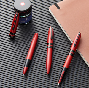 Sheaffer® ICON 9111 Metalic Red Fountain Pen With Gloss Black trim E0911153