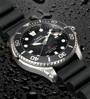 Timex® Deepwater Meridian 200 44mm Synthetic Rubber Strap Watch 
44 mm